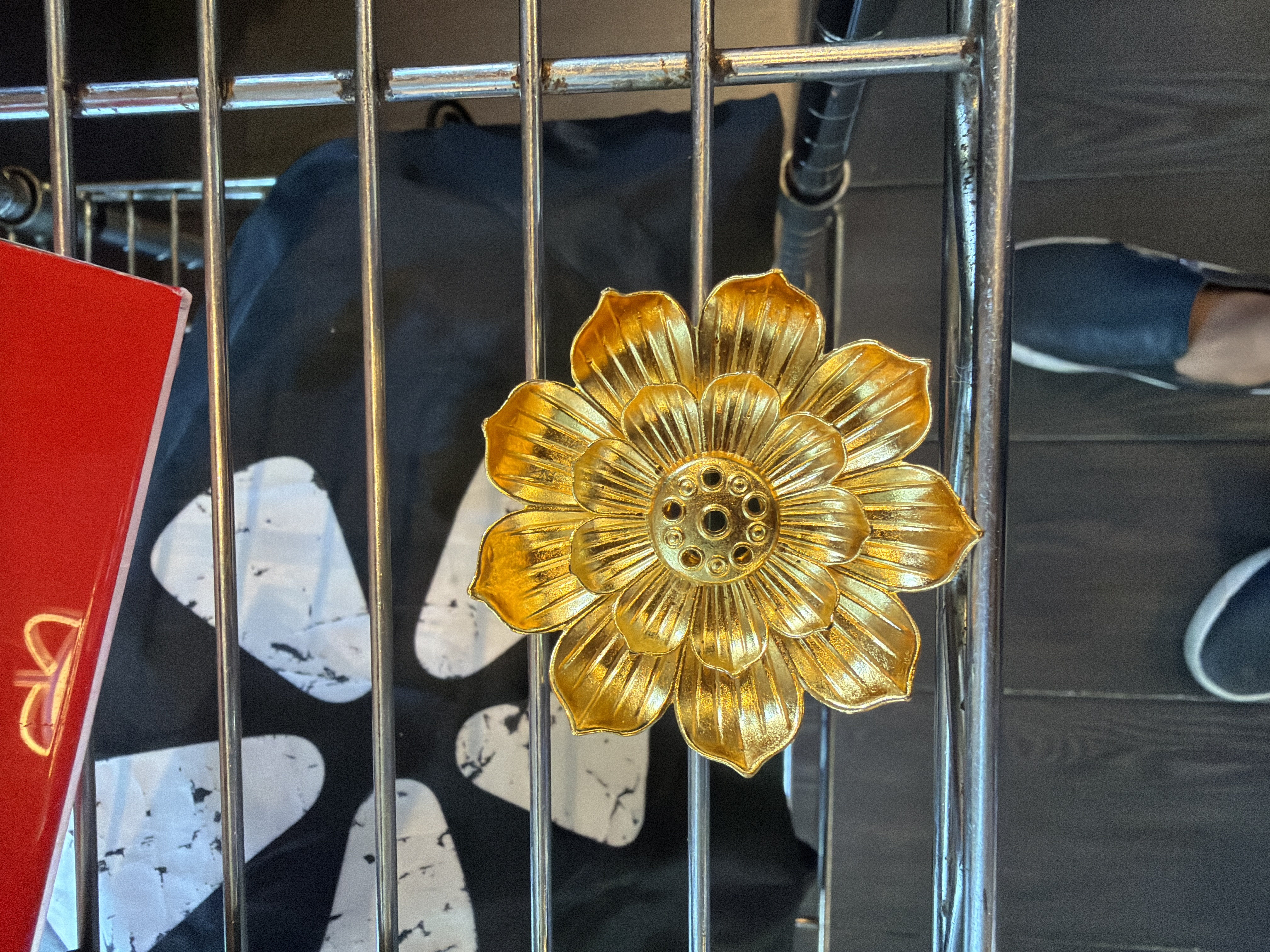 I Decorative Brass Lotus Flower Incense Holder